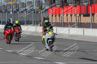 media/Nov-26-2022-Fastrack Riders (Sat) [[b001e85eef]]/Level 1/Session 1 Front Straight/